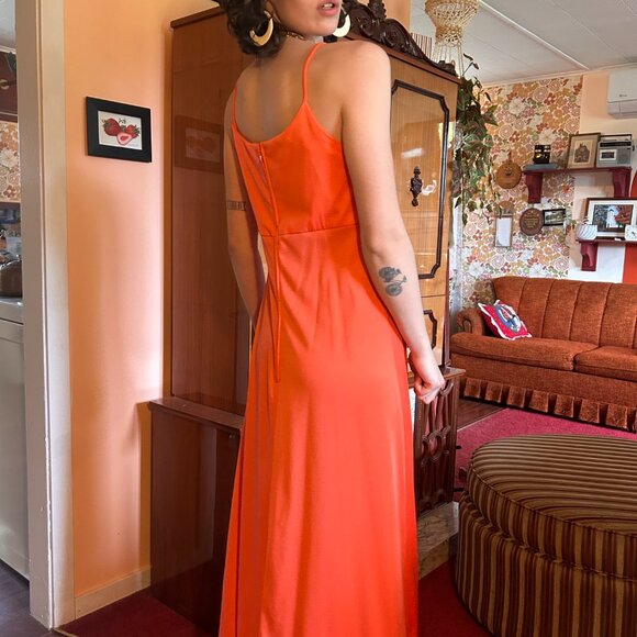 1970s Red polyester prom dress and cover up matching set - Made in Canada by Mis - Picture 4 of 16